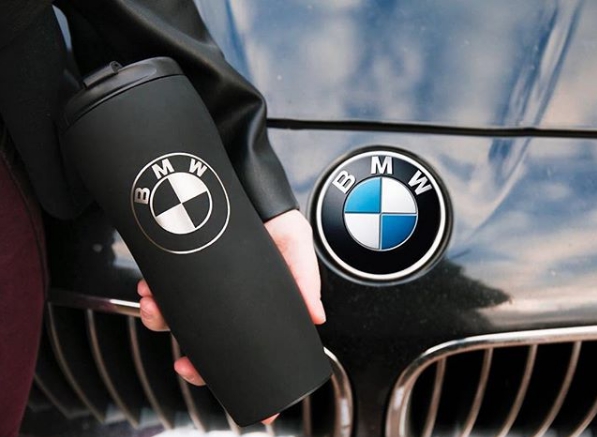 Термокружка - подарок автомобилисту в Новый год