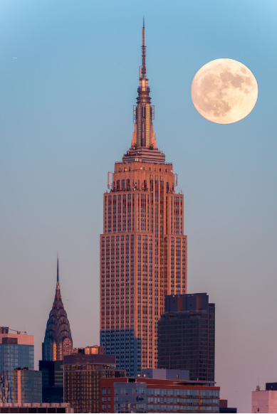 Суперлуние: появились яркие фото уникального явления