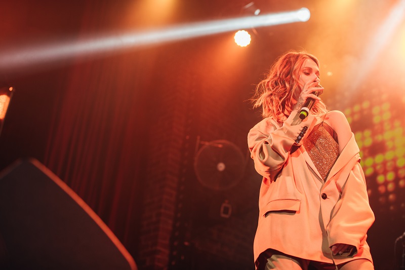 Душевно і відверто: TAYANNA виступила у Києві з новою програмою