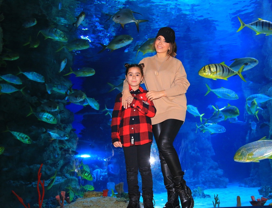 Де моя мама? Ані Лорак покинула доньку у відповідальний момент