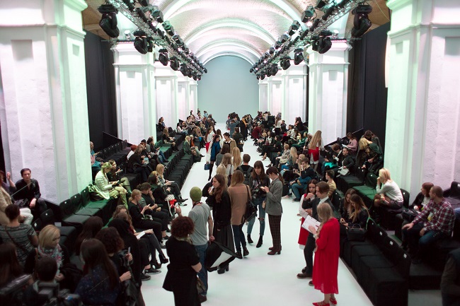 Главный подиум Ukrainian Fashion Week в Мыстецком Арсенале