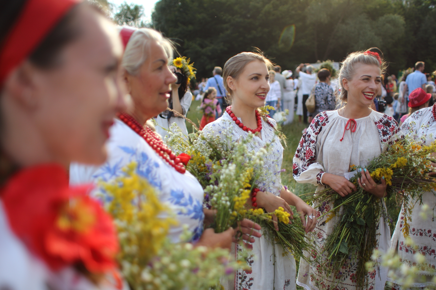 Венки, костры и магия: как отметили Ивана Купала в Пирогово