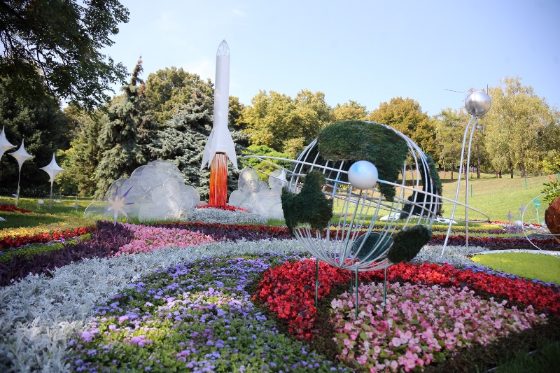 Украинских гениев увековечили в цветах: фоторепортаж с выставки в Киеве