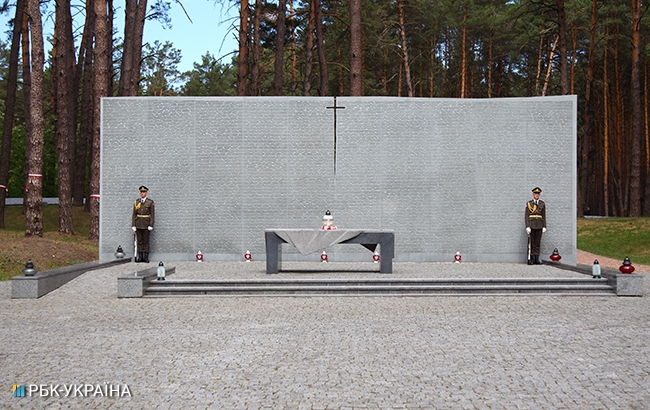 В Быковне почтили память жертв политических репрессий (фото)