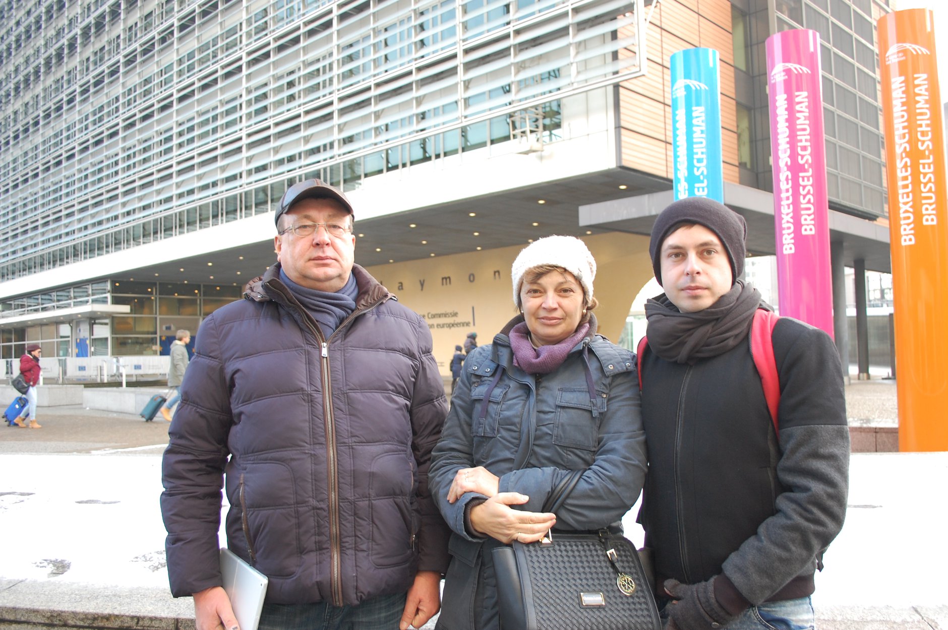 Ведучі каналу "Україна" показали зворушливі фото зі своїми мамами