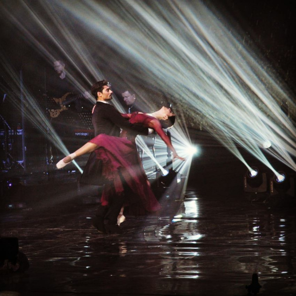 Аплодисменты с первых нот: Влад Сытник дал в Киеве большой сольный концерт