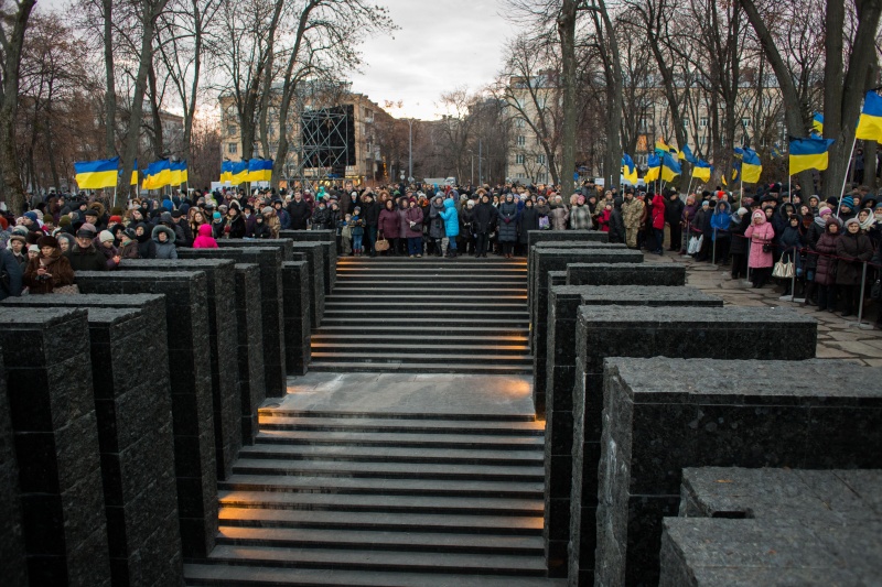 В Киеве почтили память погибших во время Голодомора: фоторепортаж