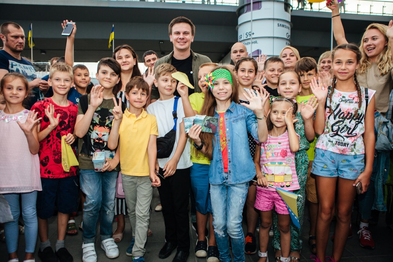 Дмитрий Комаров отправился покорять новую страну: что известно о поездке