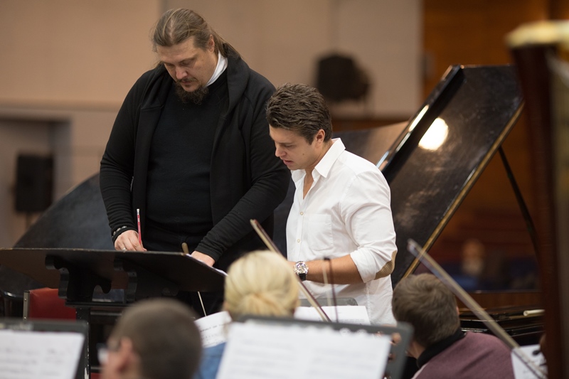 Пианист-виртуоз Хмара готовится к шоу &quot;Колесо жизни&quot; с симфоническим оркестром