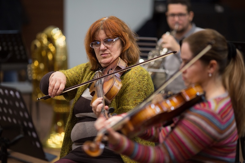 Пианист-виртуоз Хмара готовится к шоу "Колесо жизни" с симфоническим оркестром