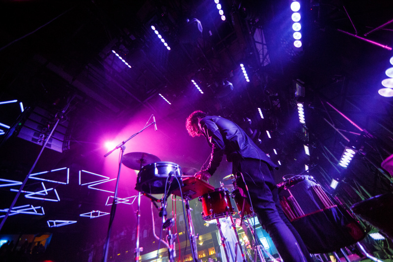 Мінімалізм та етно-мотиви: KAZKA представила у Києві дебютний альбом (фото)