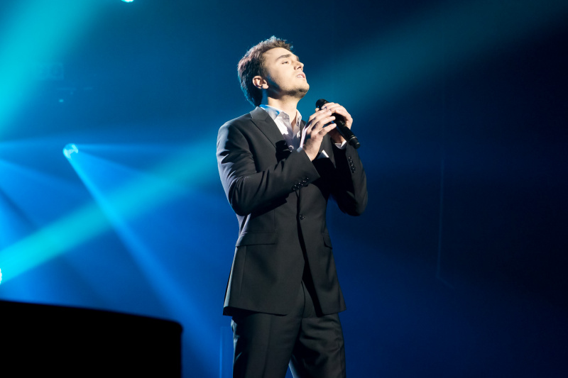 Аплодисменты с первых нот: Влад Сытник дал в Киеве большой сольный концерт