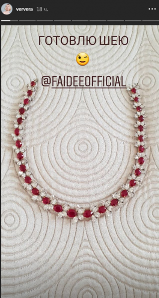 &quot;Как сестры&quot;: дочь Веры Брежневой поразила совместным фото с мамой