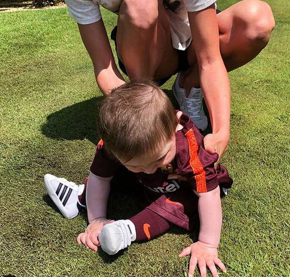 &quot;Это невероятно&quot;: Ризатдинова поразила трогательными фото с сыном Онищенко