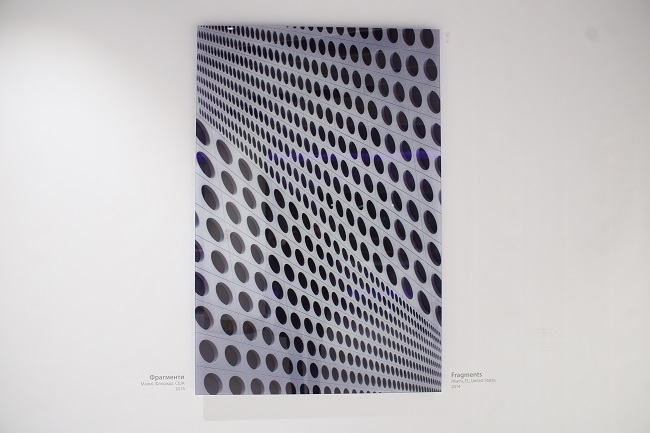 Минимализм и геометрия пространства: в Киеве открылась выставка урбанистической фотографии Убика Литвина