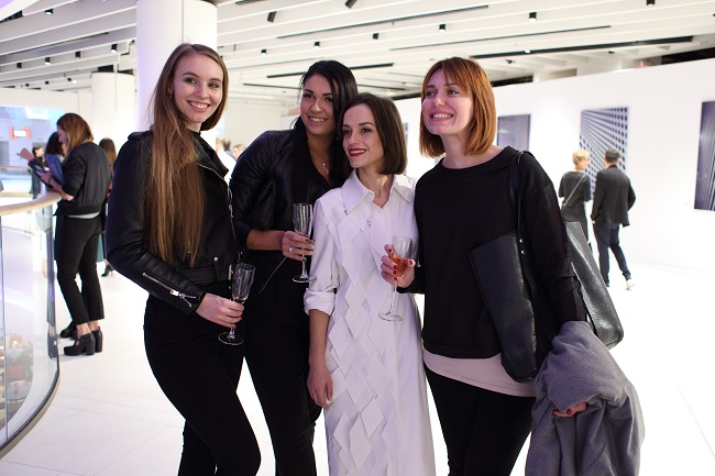 Минимализм и геометрия пространства: в Киеве открылась выставка урбанистической фотографии Убика Литвина