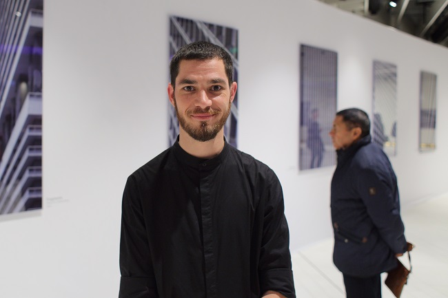 Минимализм и геометрия пространства: в Киеве открылась выставка урбанистической фотографии Убика Литвина