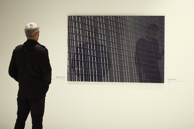 Минимализм и геометрия пространства: в Киеве открылась выставка урбанистической фотографии Убика Литвина