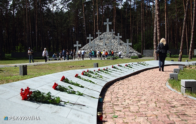 В Быковне почтили память жертв политических репрессий (фото)