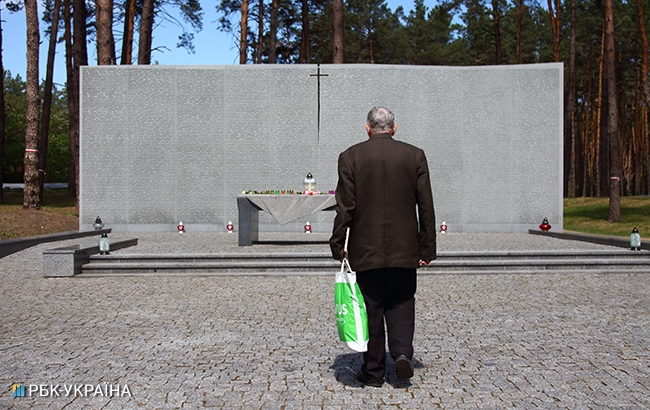 В Быковне почтили память жертв политических репрессий (фото)