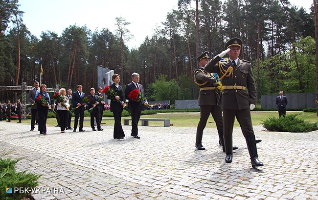 В Быковне почтили память жертв политических репрессий (фото)