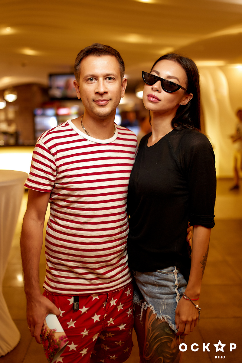 Ступка с женой, &quot;НеАнгелы&quot; и другие звезды посетили премьеру &quot;Мамма Миа!2&quot;