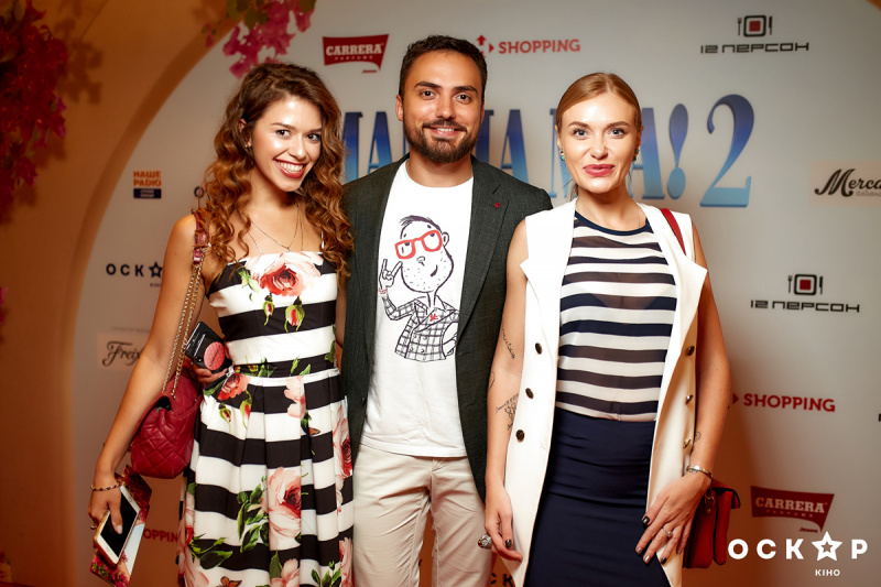 Ступка с женой, &quot;НеАнгелы&quot; и другие звезды посетили премьеру &quot;Мамма Миа!2&quot;