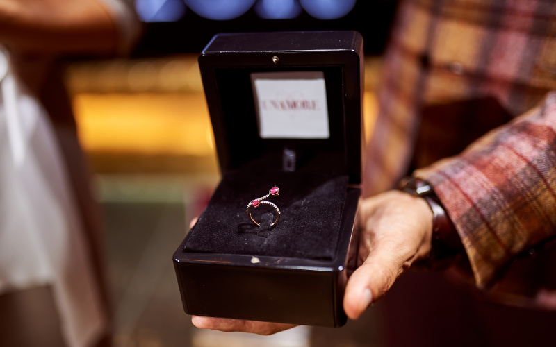 Участницы &quot;Mrs. Ukraine World 2018&quot; провели благотворительный аукцион (фото)