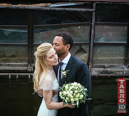 Украинский депутат вышла замуж за британца