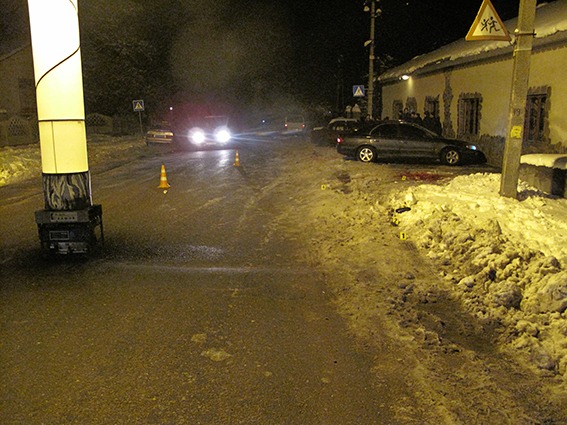 На Буковині п'яний водій насмерть збив підлітка