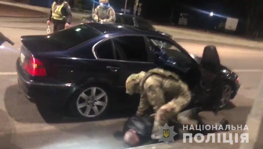 Під Вінницею шахрай виманив у пенсіонерки велику суму: боялася за здоров'я сина