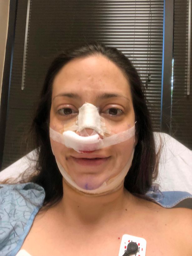 Фанатка Меган Маркл потратила 25 тысяч долларов, чтобы стать похожей на герцогиню