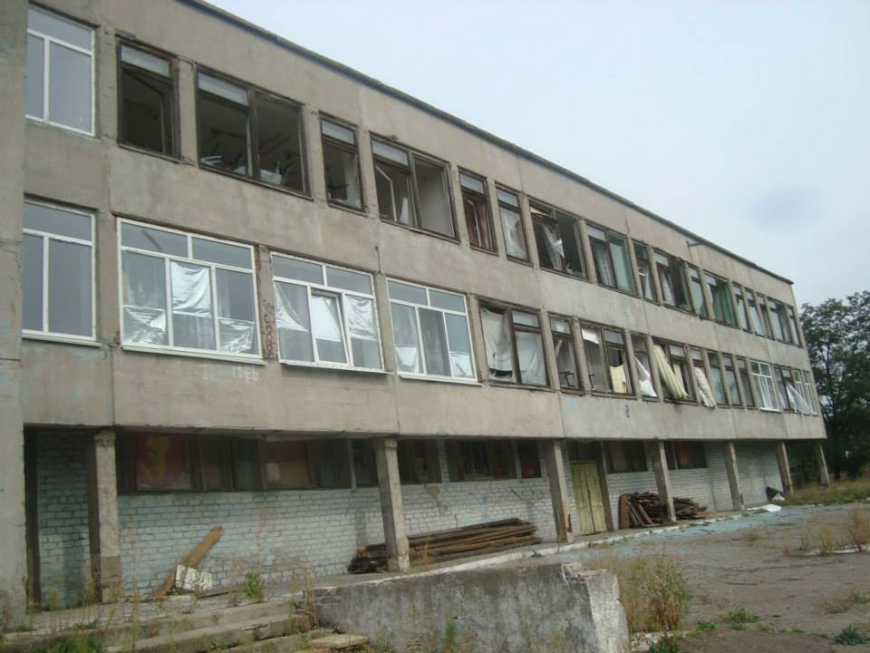 Єнакієве в руїнах: як виглядає сьогодні мала батьківщина втікача Януковича (фото)