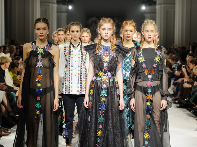 Назад в 90-е: модные тренды сезона весна/лето-2017 от украинских дизайнеров. Часть вторая