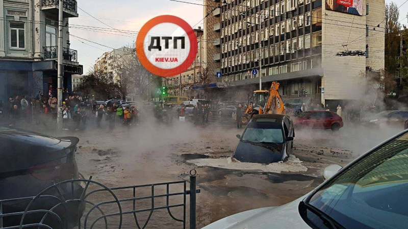"Пекельна" НП у центрі Києва: люди скаржаться на аналогічні випадки (відео)