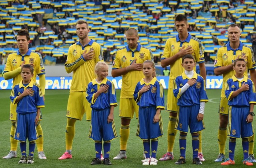 Запроданець: українці засудили Ракіцького за порівняння гімну з піснями Лепса