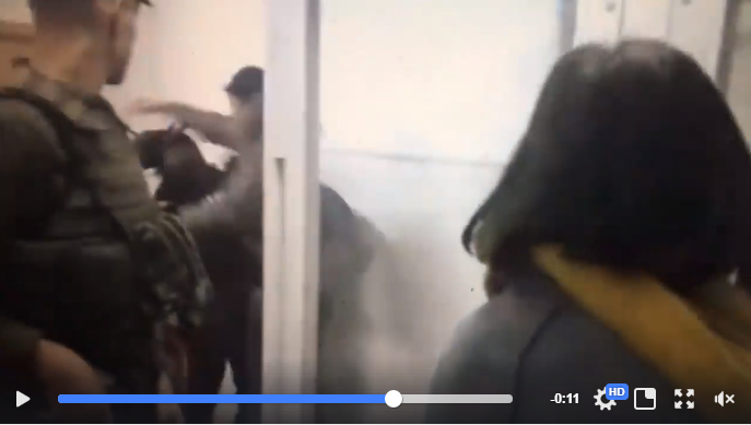 Парасюк ударил полицейского