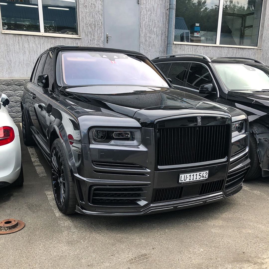 У Києві помітили дорогущий автомобіль вартістю 14 мільйонів (фото)