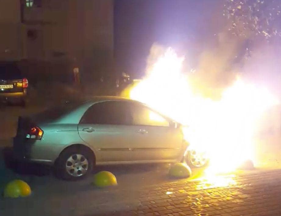 В Киеве подожгли машину журналистам: за авто следили