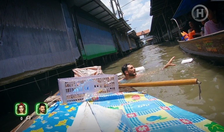 У популярного украинского ведущего забрали паспорт за долги