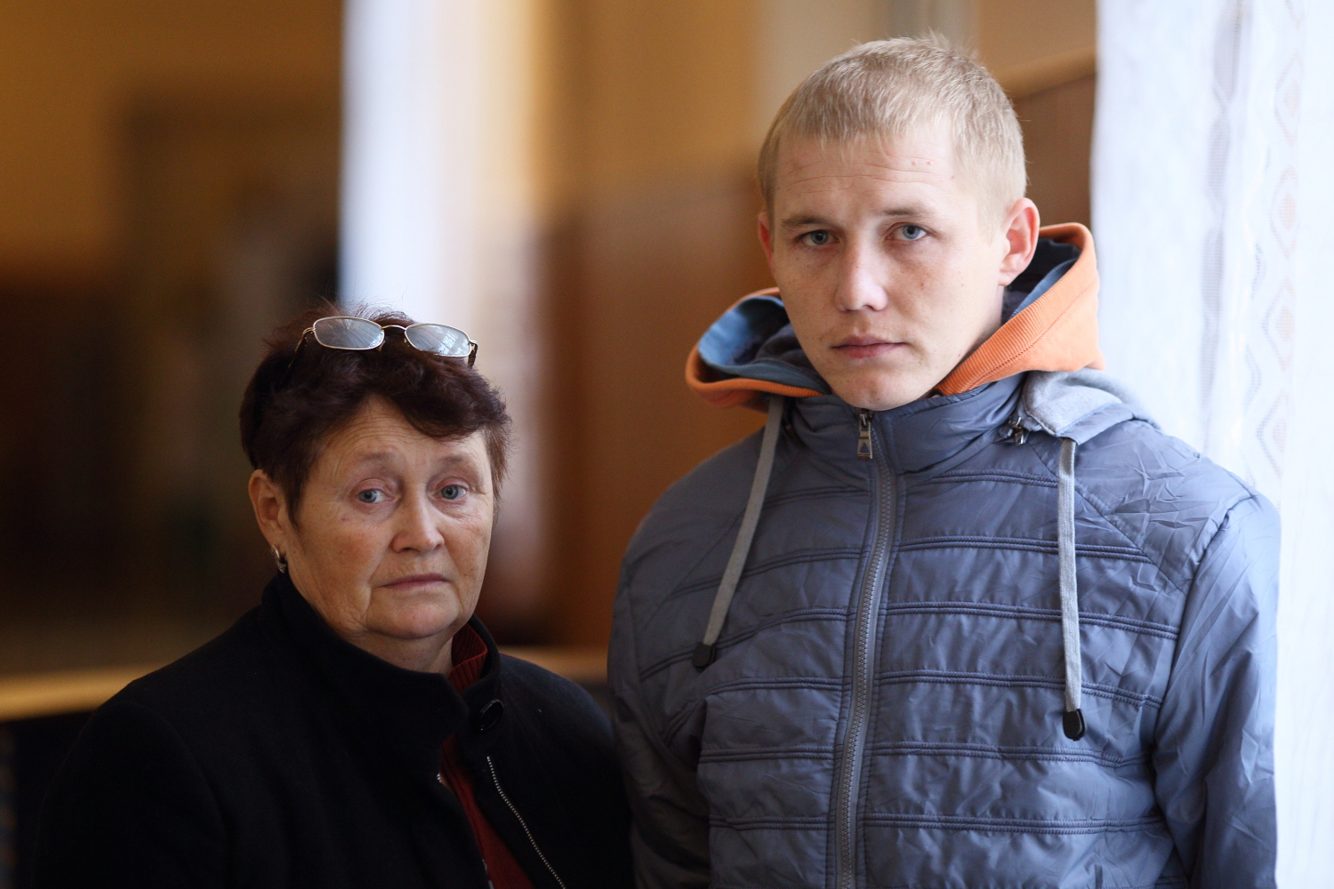 Боєць АТО Андрій Інститутів зі своєю мамою