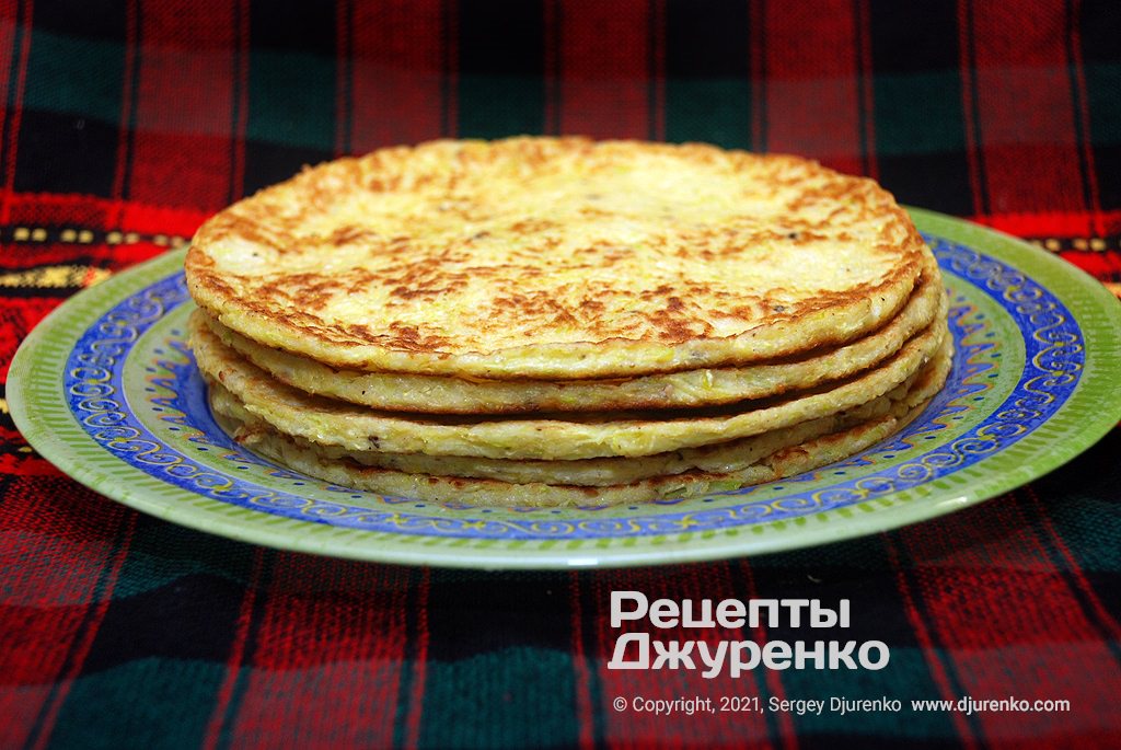 Кулінар дав рецепт торта з кабачків: просто, недорого і фантастично смачно!