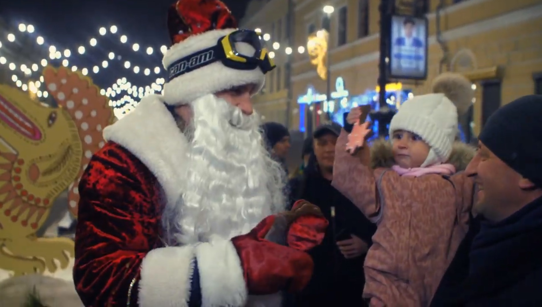 Кличко на квадроцикле поздравил украинцев с праздниками