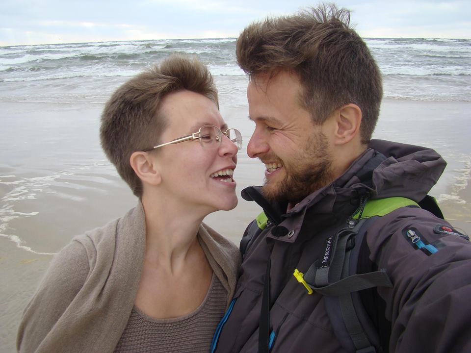 Заметки украинского папы в декрете: Артем Чапай о партнерских родах, стереотипах и радости отцовства