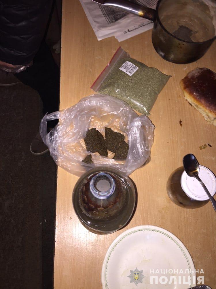 Под Киевом поймали целую банду &quot;оборотней в погонах&quot; (видео)