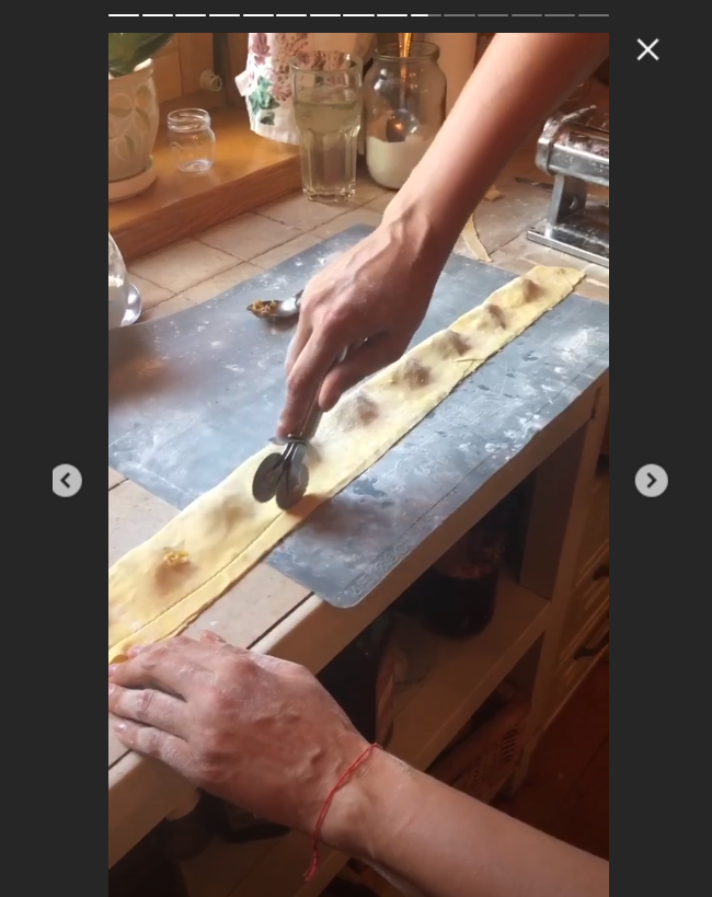 Оля Полякова показала, как приготовить итальянские равиоли с цветками цуккини