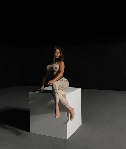 Стоп-кадр: як змінилися українські співачки після "уколів краси"