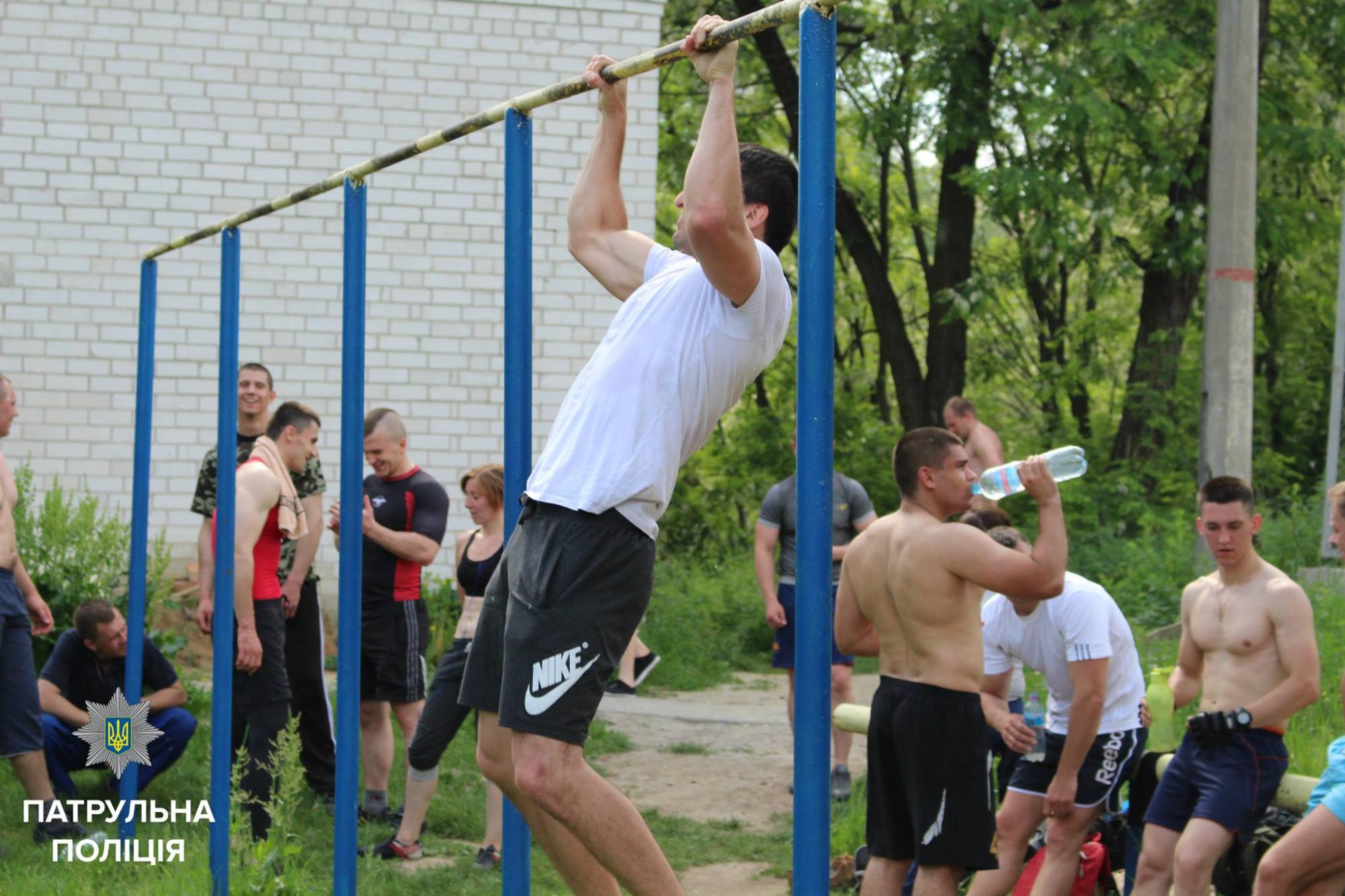 патрульные всегда в отличной физической форме