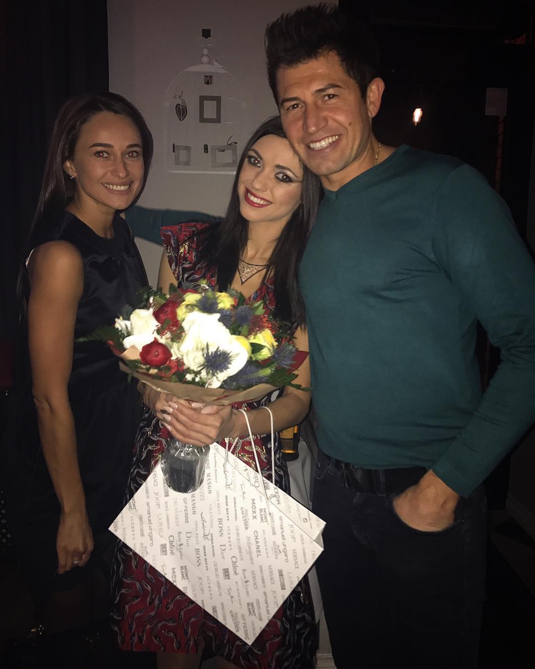 Виктория из НеАнгелов с Джеджулой