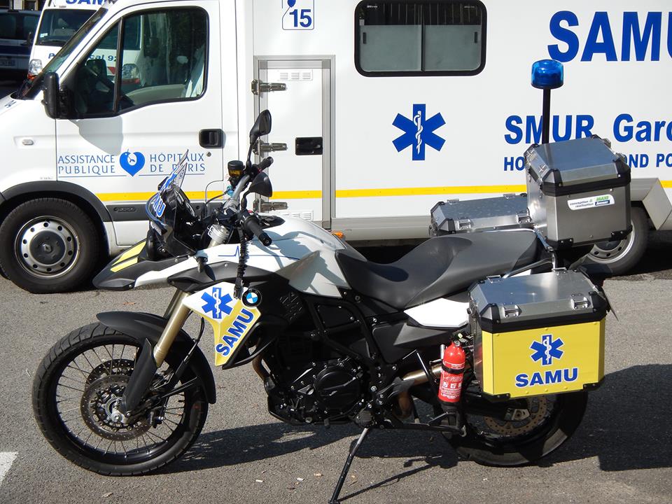 Мотоцикл скорой помощи во Франции